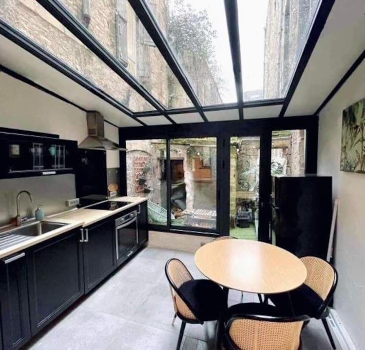 Sublime Appartement Typique Hypercentre Caen Eksteriør bilde